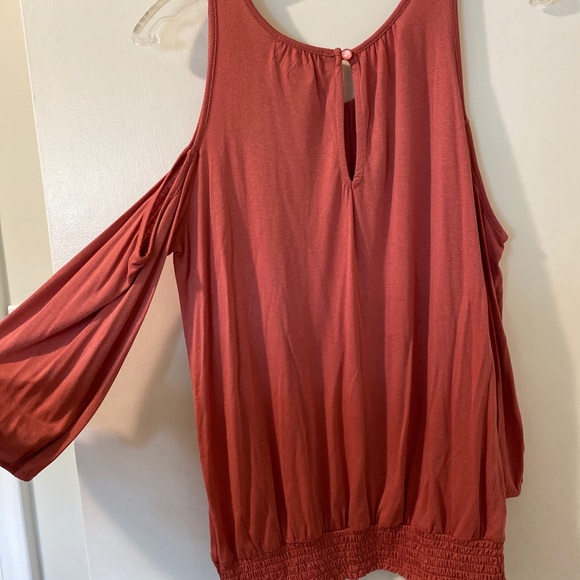 Pink Rose Off the Shoulder Top - Picture 4 of 4